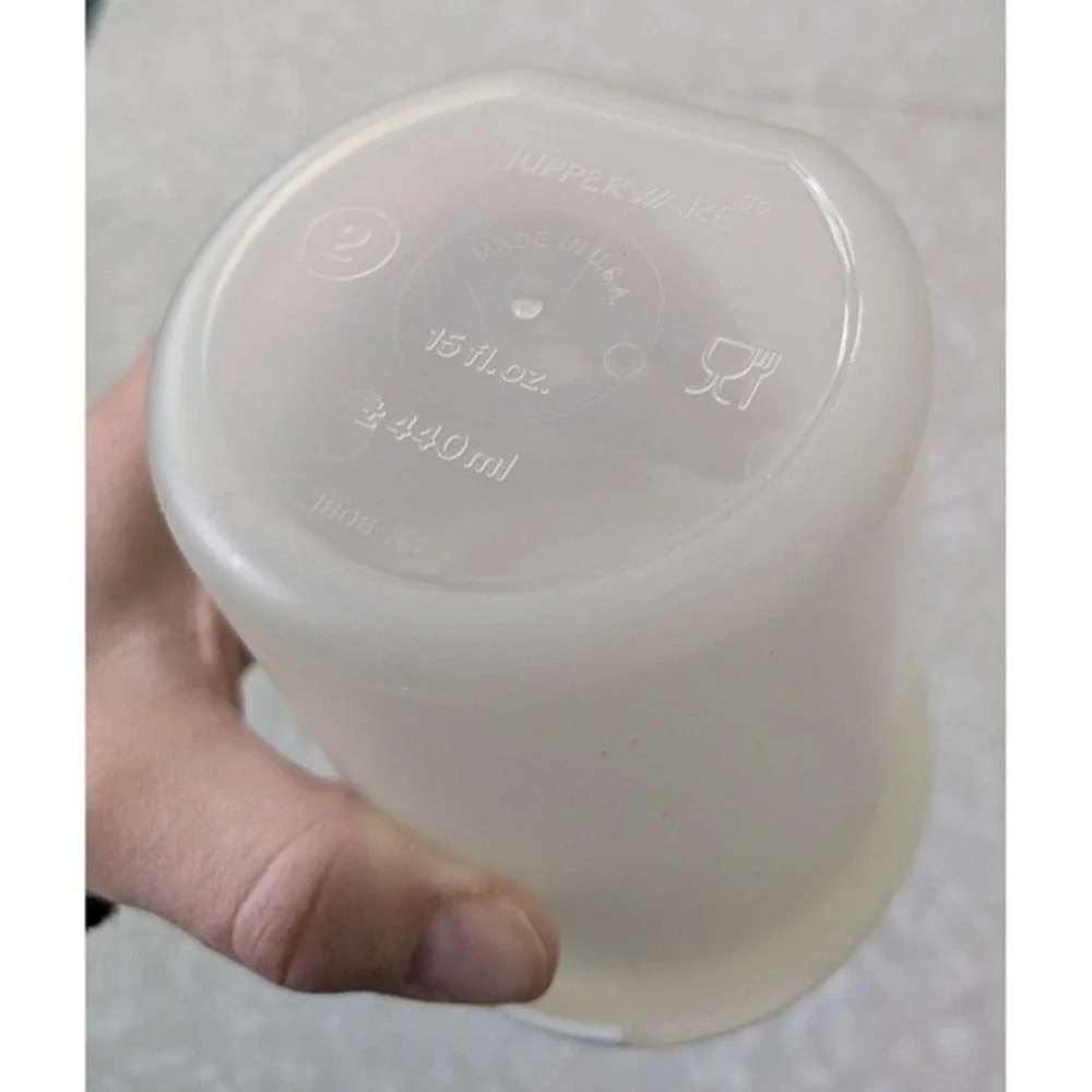Vintage Tupperware Container Small  15 fl oz Opaque w/ White Lid 1606-3 & 1607-3